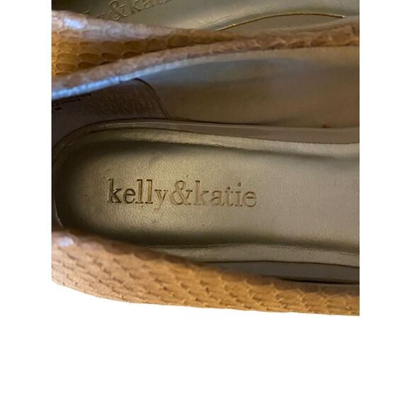 Kelly and Katie women’s casual slip on comfort loafers, 7.5. - Picture 6 of 7